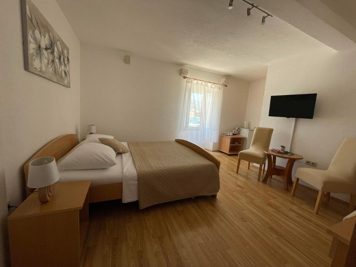 Apartment Room Parcina Trogir Zewnętrze zdjęcie